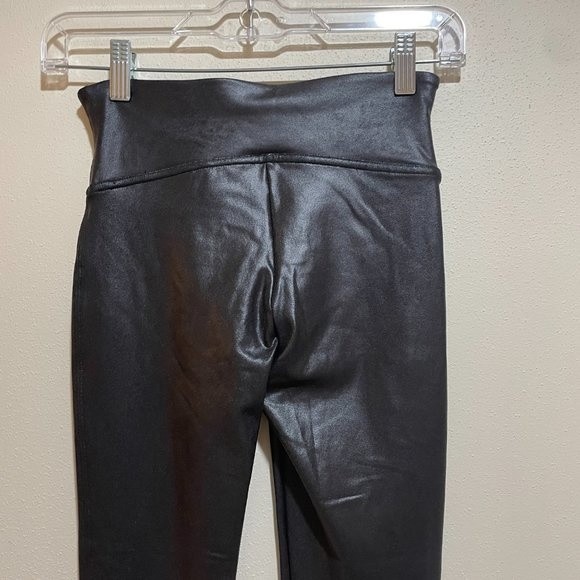 Spanx Faux Leather Leggings Size S Petite Pull On - Picture 7 of 8